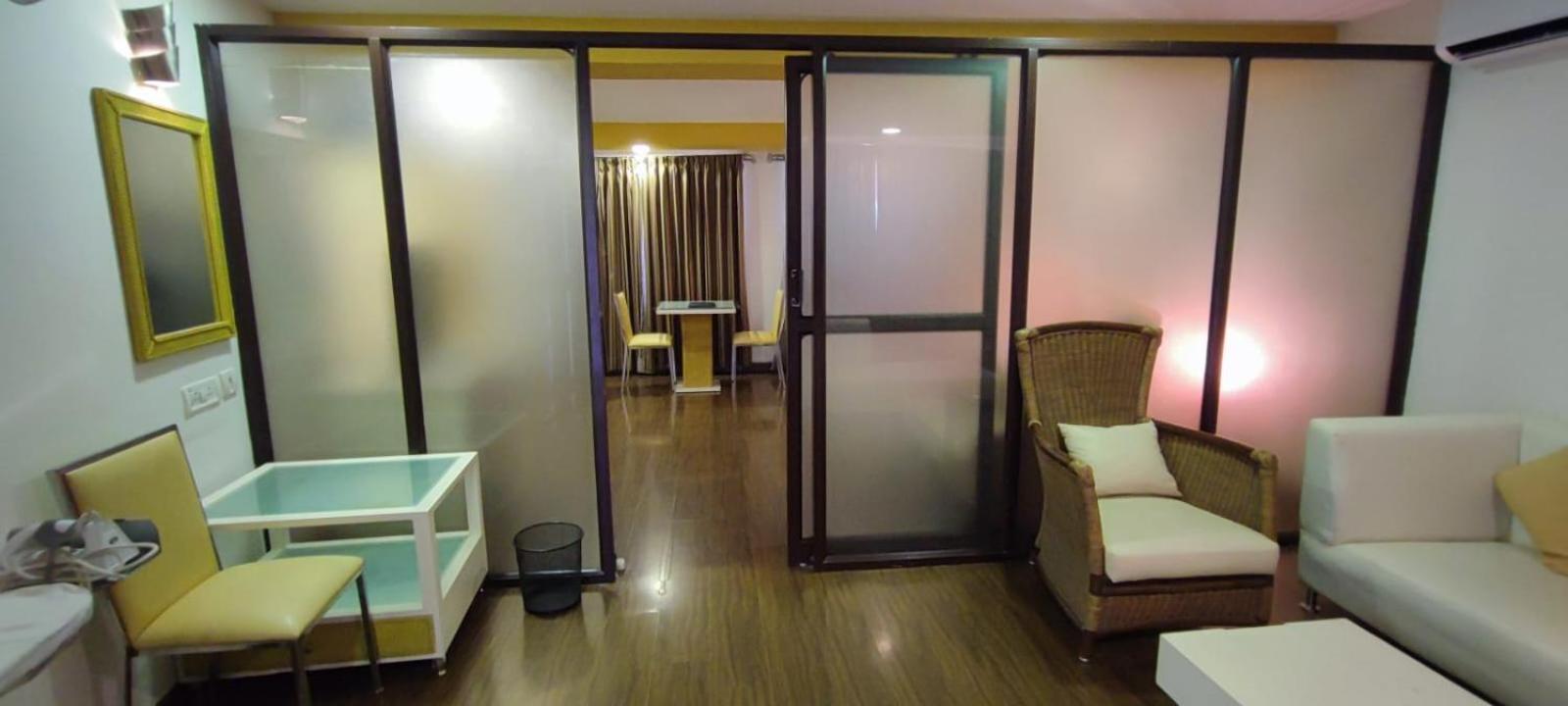 Shilton Suites Bangalore Esterno foto